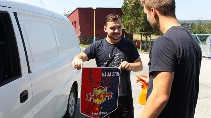 Ďalší dvaja fanúšikovia majú permanentky zadarmo